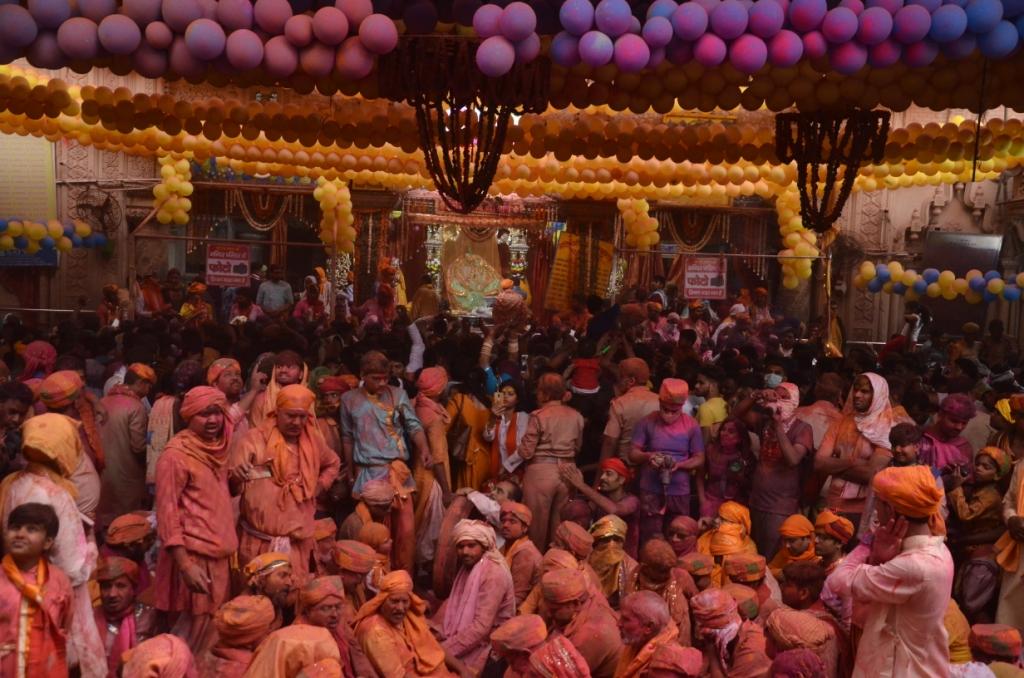 बरसाना लड्डू होली 